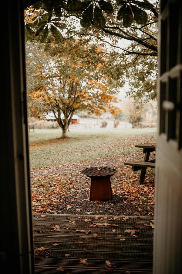 Caplor Glamping & Lodges ヘレフォード エクステリア 写真