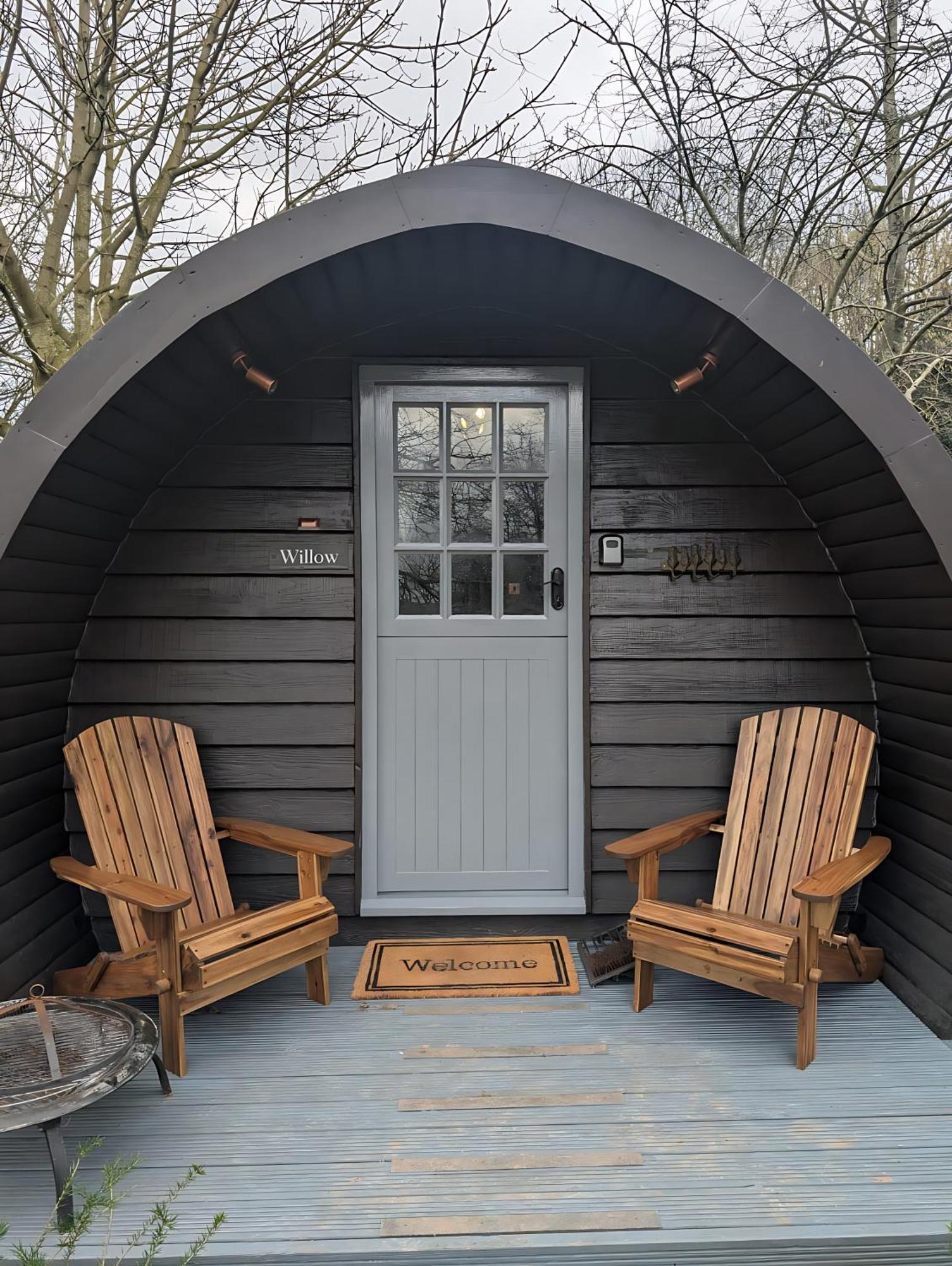 Caplor Glamping & Lodges ヘレフォード エクステリア 写真